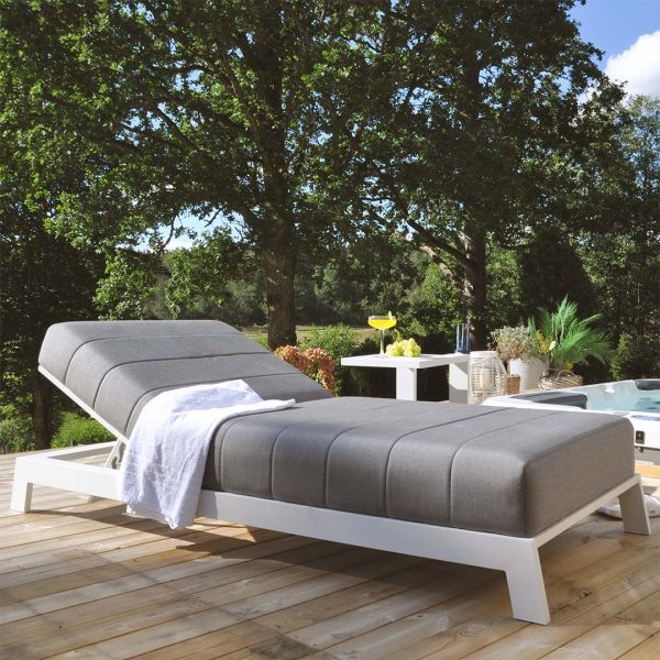 kourtis outdoor bite lounger  living