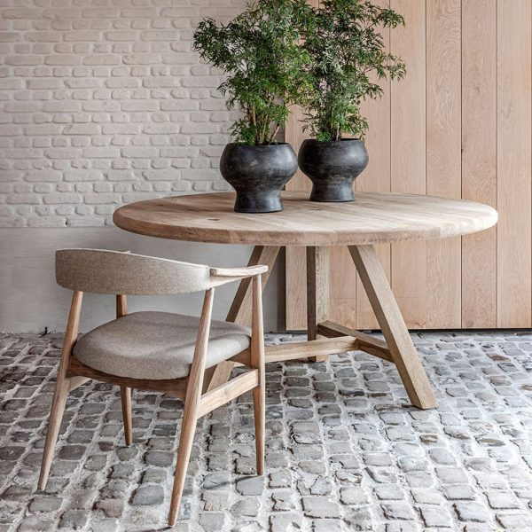 Gommaire indoor french oak furniture round table antoinette G029 OAK Antwerpen f